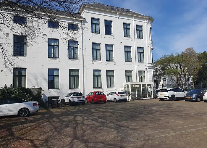 金狮酒店 酒店 4*